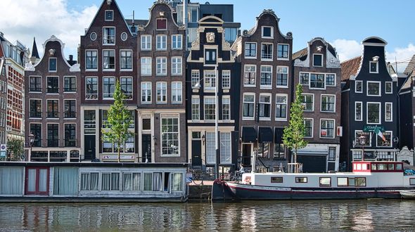 Amsterdam vieta la pubblicità per carne e combustibili fossili: prima capitale al mondo a farlo