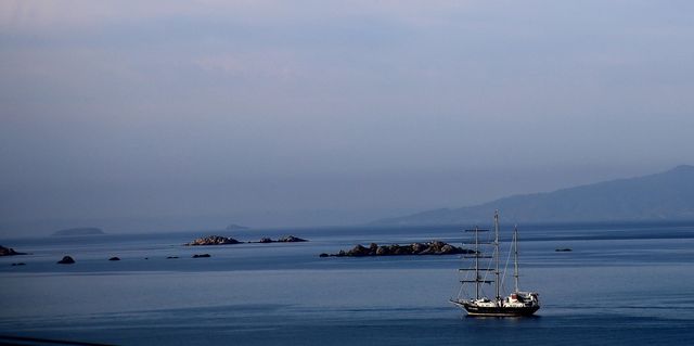 Mediterraneo a 33 gradi: le temperature record alimentano il rischio Medicane in autunno