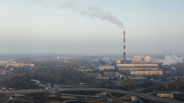 Ondate di calore legate a 180 aziende: lo studio che punta il dito contro i giganti del petrolio