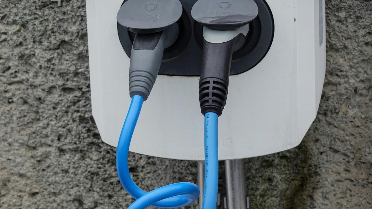 Veicoli elettrici in Cina: 262mila morti evitate nel 2023 grazie alla riduzione dell’inquinamento urbano