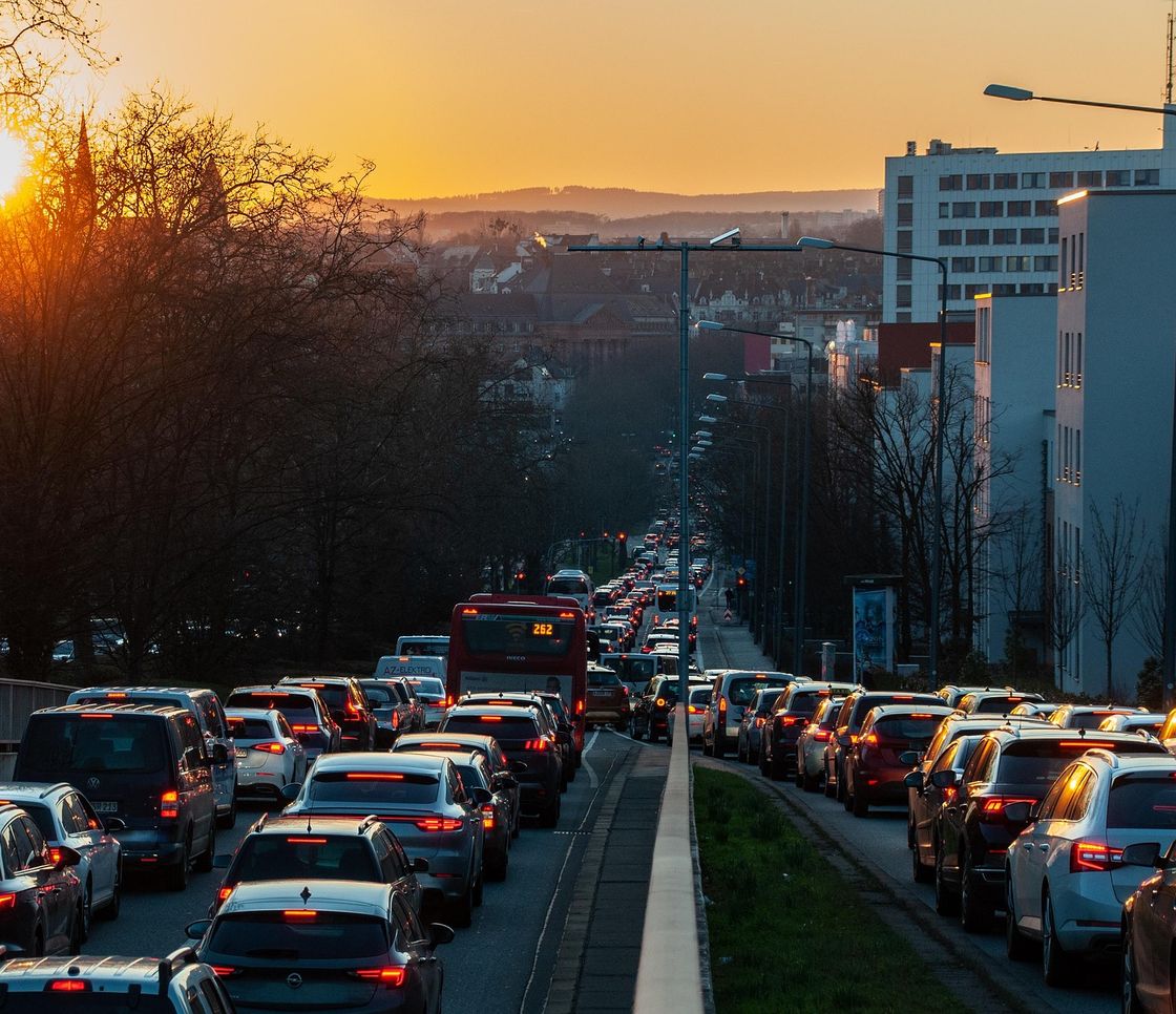 Emissioni UE in calo del 17,2% dal 2015, ma il PIL cresce del 17,5%