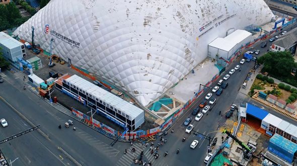 La cupola gonfiabile per i cantieri in Cina: a cosa serve e come funziona
