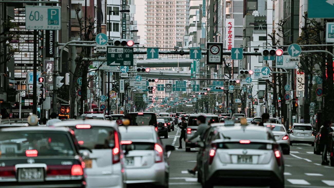 Giappone, emissioni nette sotto il miliardo di tonnellate per la prima volta: record storico nel 2024