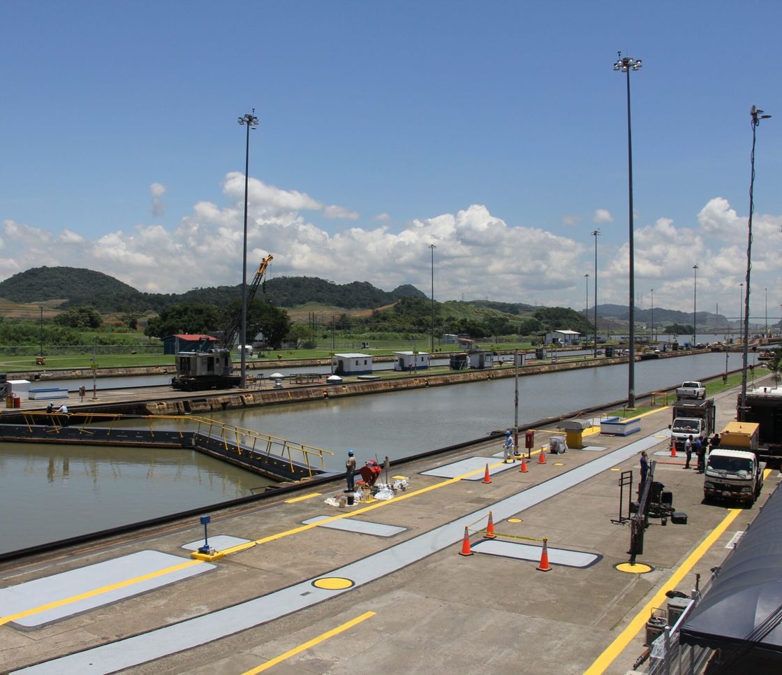 El Niño colpisce il Canale di Panama: transiti giornalieri ridotti per la siccità