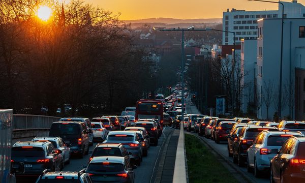 Emissioni UE in calo del 17,2% dal 2015, ma il PIL cresce del 17,5%